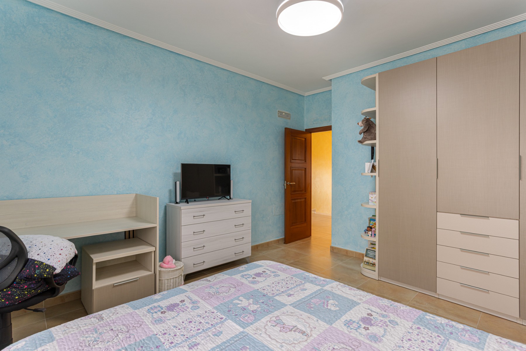 Huvila Los Montesinos, Alicante, Espanja 4 makuuhuonetta, 417 m2 No. 129349