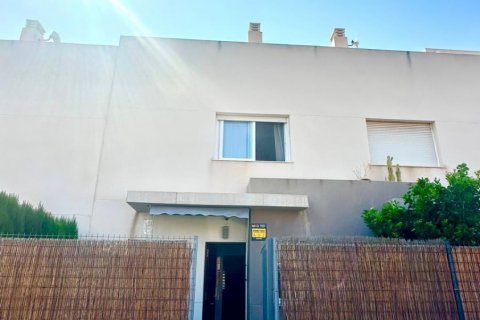 Townhouse à vendre Torrevieja, Alicante, Espagne, 2 chambres, 115 m2 No. 129073 - photo 2