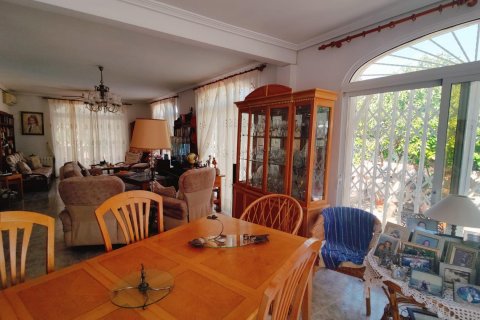 Villa in vendita Los Balcones, Alicante, Spagna 3 camere da letto, 256 mq. N° 129072 - foto 24