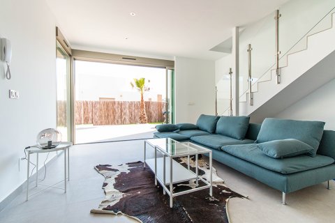 Продажа квартиры в Аликанте, Испания 2 спальни, 93м2 №123276 - фото 14