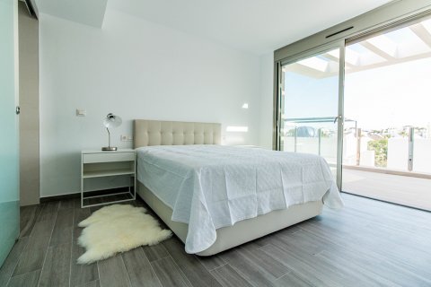 Продажа квартиры в Аликанте, Испания 2 спальни, 93м2 №123276 - фото 16