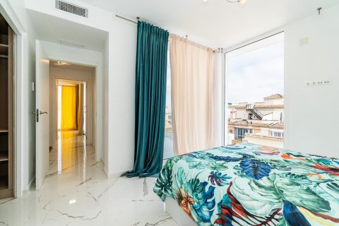 Продажа квартиры в Аликанте, Испания 2 спальни, 93м2 №123276 - фото 29