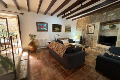 Townhouse for rent Pollenca, Mallorca, Spain 3 bedrooms, 344 sq.m. No. 128235 - photo 6