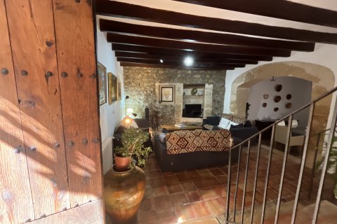 Townhouse for rent Pollenca, Mallorca, Spain 3 bedrooms, 344 sq.m. No. 128235 - photo 4