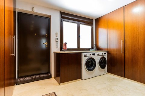 Продажа виллы Галапагар, Мадрид, Испания 5 спален, 203м2 №121974 - фото 30