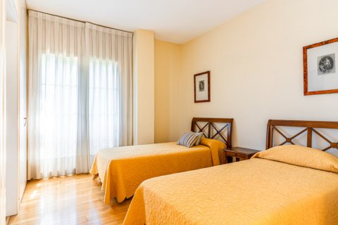 Huvila myytävänä Villafranca Del Castillo, Madrid, Espanja, 5 makuuhuonetta, 846.3 m2 No. 121973 - kuva 24
