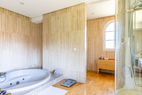 Huvila myytävänä Villafranca Del Castillo, Madrid, Espanja, 5 makuuhuonetta, 846.3 m2 No. 121973 - kuva 21