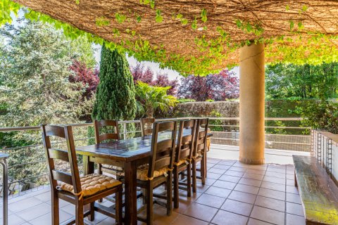 Huvila myytävänä Villafranca Del Castillo, Madrid, Espanja, 5 makuuhuonetta, 846.3 m2 No. 121973 - kuva 13