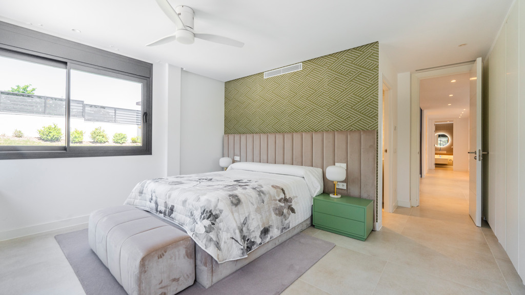 Villa a Madrid, Spagna 8 camere da letto, 658 mq. N° 121971