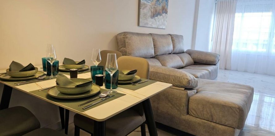 Appartamento Cabo Cervera-Playa la Mata, Alicante, Spagna 2 camere da letto, 86 mq. N° 131603