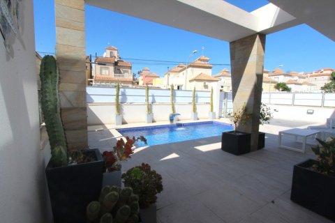 Villa en venta Urbanización Las Filipinas, Alicante, España 3 dormitorios,  No. 131605 - foto 5