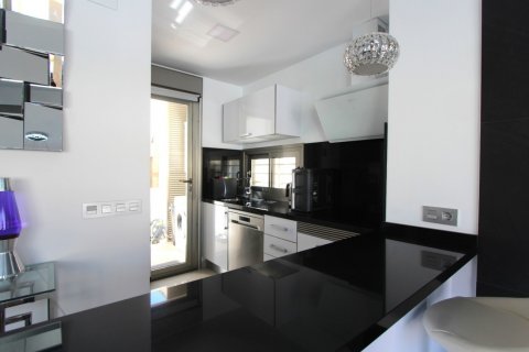 Villa en venta Urbanización Las Filipinas, Alicante, España 3 dormitorios,  No. 131605 - foto 10
