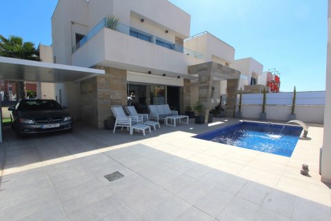 Villa en venta Urbanización Las Filipinas, Alicante, España 3 dormitorios,  No. 131605 - foto 2