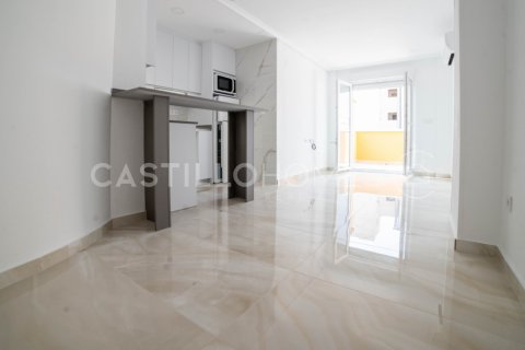 Wohnung zum Verkauf Torrevieja, Alicante, Spanien 2 Schlafzimmer, 75 m2 Nr. 125492 - Foto 2
