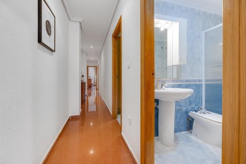 Dzīvoklis pārdošanā Torrevieja, Alicante, Spānijā 2 istabas, 110 m2 Nr. 125731 - attēls 30