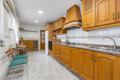 Dzīvoklis pārdošanā Torrevieja, Alicante, Spānijā 2 istabas, 110 m2 Nr. 125731 - attēls 23