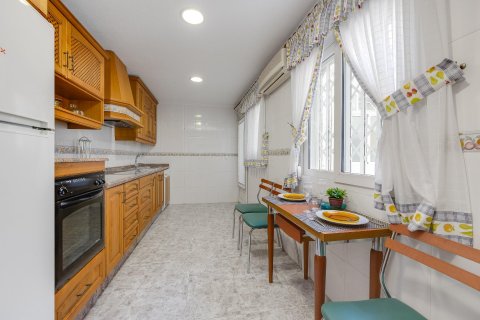 Dzīvoklis pārdošanā Torrevieja, Alicante, Spānijā 2 istabas, 110 m2 Nr. 125731 - attēls 20