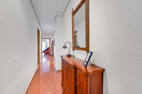 Dzīvoklis pārdošanā Torrevieja, Alicante, Spānijā 2 istabas, 110 m2 Nr. 125731 - attēls 25