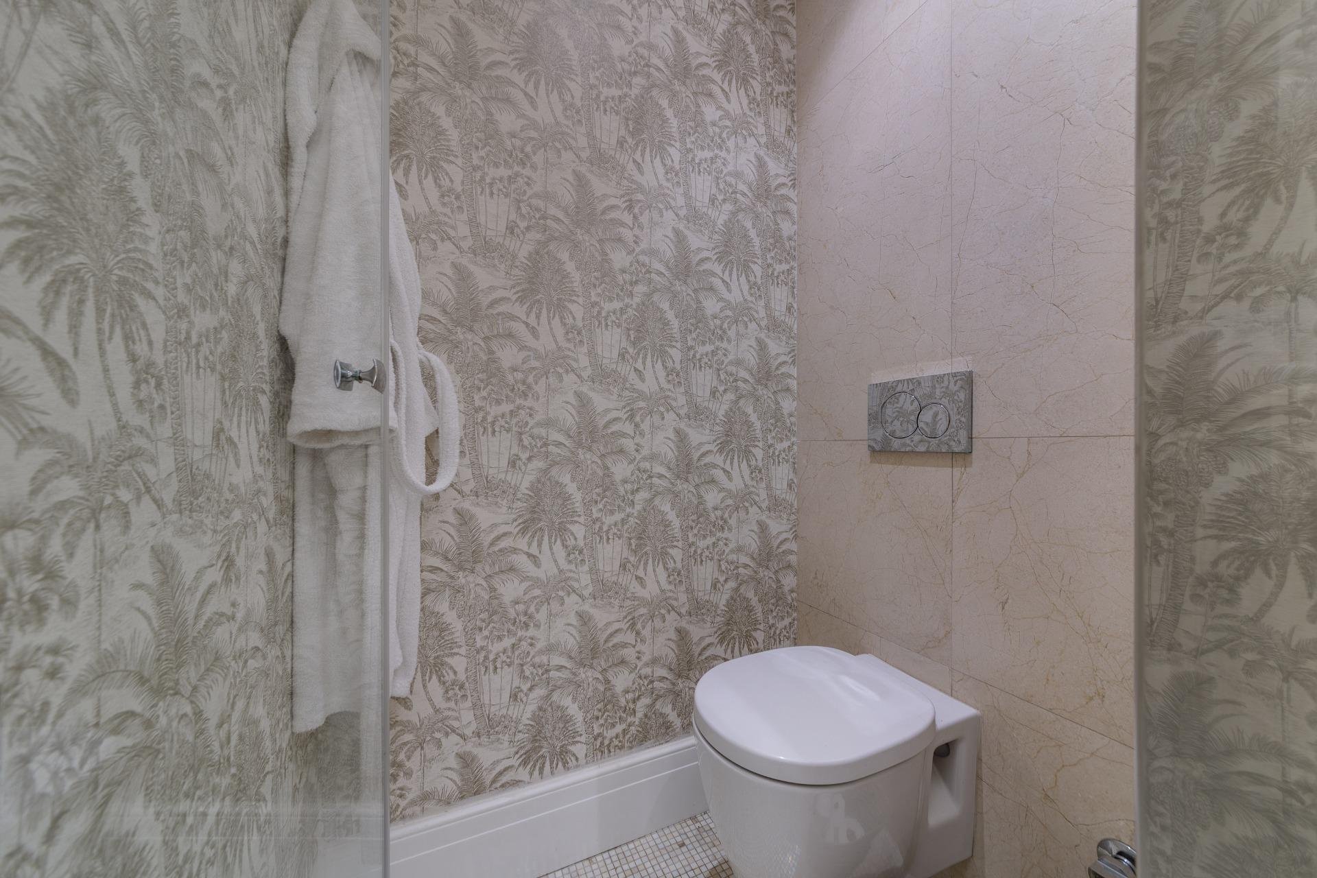 Huoneisto Torrevieja, Alicante, Espanja 4 makuuhuonetta, 265 m2 No. 125733