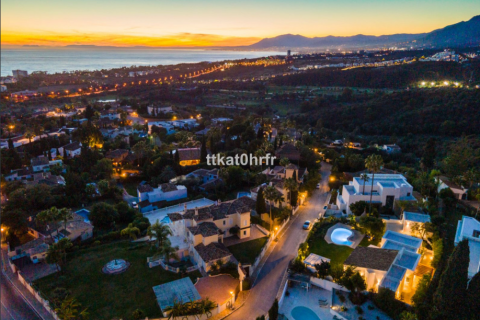 Villa pārdošanā El Rosario, Malaga, Spānijā 3 istabas, 254 m2 Nr. 130688 - attēls 2