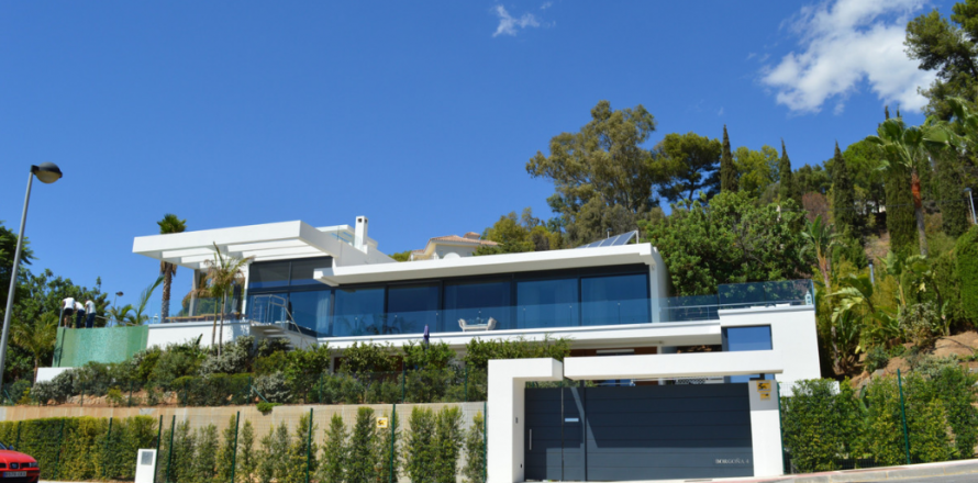 Villa Marbella, Malaga, Spānijā 5 istabas, 340 m2 Nr. 130685