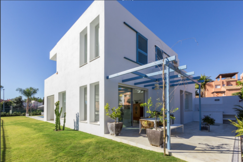 Villa en venta Cortes (San Pedro De Alcantara), Málaga, España 4 dormitorios, 443 m2 No. 130686 - foto 4