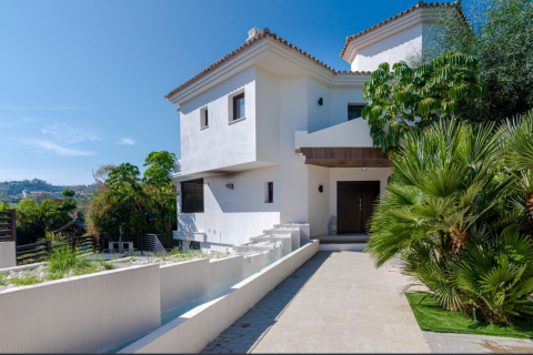 Villa pārdošanā Nueva Andalucia, Malaga, Spānijā 5 istabas, 398 m2 Nr. 130683 - attēls 8