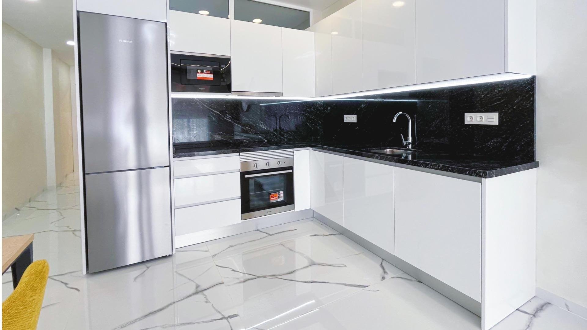 Appartamento a Torrevieja, Alicante, Spagna 2 camere da letto, 90 mq. N° 125401