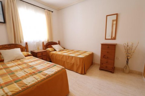 Bungalow à vendre Alicante, Espagne, 2 chambres, 80 m2 No. 129617 - photo 16