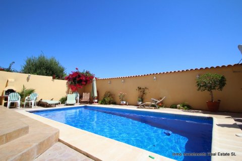 Villa zum Verkauf Alicante, Spanien 4 Schlafzimmer, 160 m2 Nr. 126971 - Foto 3