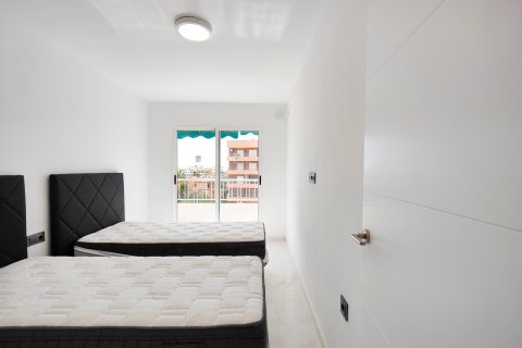 Apartment for sale Torrevieja, Alicante, Spain 2 bedrooms, 70 sq.m. No. 131902 - photo 18