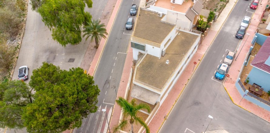 Villa Rojales, Alicante, Spanien 4 sovrum, 404 kvm. Nr. 131904