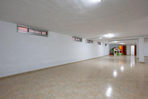 Villa till salu Rojales, Alicante, Spanien 4 sovrum, 404 kvm. Nr. 131904 - foto 28