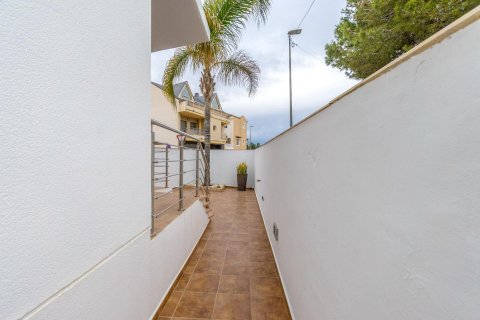 Villa till salu Rojales, Alicante, Spanien 4 sovrum, 404 kvm. Nr. 131904 - foto 8