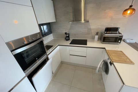 Apartment for sale Guardamar del Segura, Alicante, Spain 2 bedrooms, 75 sq.m. No. 131903 - photo 9