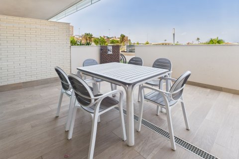 Lägenhet till salu La Manga del Mar Menor, Murcia, Spanien 2 sovrum,  Nr. 131901 - foto 11