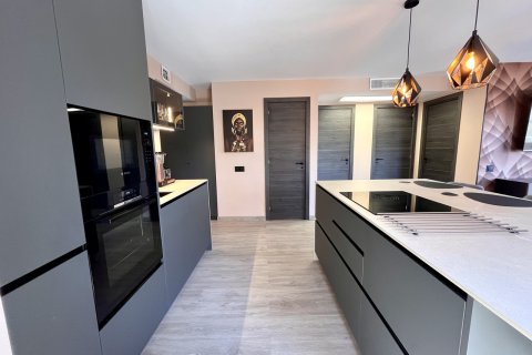 Apartment for sale Almoradi, Alicante, Spain 4 bedrooms, 120 sq.m. No. 129621 - photo 6