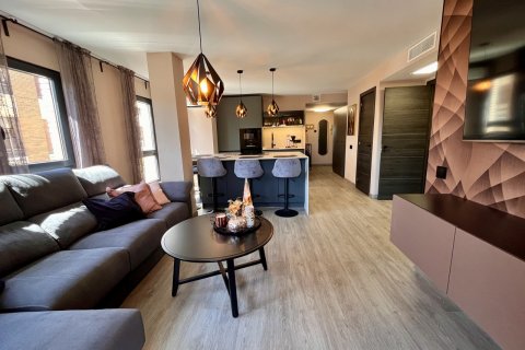 Apartment for sale Almoradi, Alicante, Spain 4 bedrooms, 120 sq.m. No. 129621 - photo 3