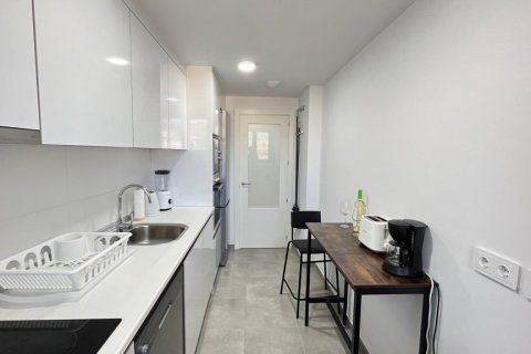 Аренда квартиры в Эстепона, Малага, Испания 2 спальни, 90м2 №121868 - фото 17