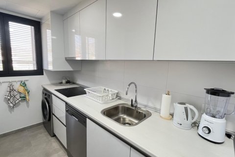 Аренда квартиры в Эстепона, Малага, Испания 2 спальни, 90м2 №121868 - фото 15