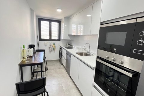 Аренда квартиры в Эстепона, Малага, Испания 2 спальни, 90м2 №121868 - фото 14