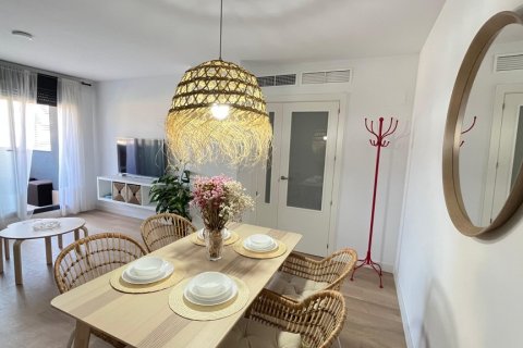 Аренда квартиры в Эстепона, Малага, Испания 2 спальни, 90м2 №121868 - фото 8