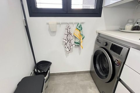 Аренда квартиры в Эстепона, Малага, Испания 2 спальни, 90м2 №121868 - фото 19