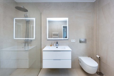 Villa for rent Peguera, Mallorca, Spain 5 bedrooms, 264 sq.m. No. 128084 - photo 21