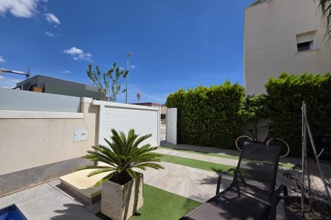 Villa zum Verkauf Pilar de la Horadada, Alicante, Spanien 3 Schlafzimmer, 107 m2 Nr. 125272 - Foto 13