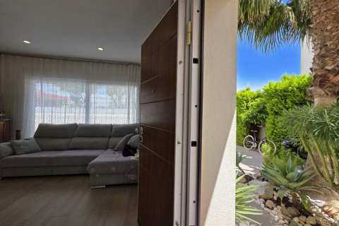 Villa zum Verkauf Pilar de la Horadada, Alicante, Spanien 3 Schlafzimmer, 107 m2 Nr. 125272 - Foto 19