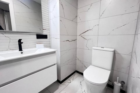 Appartamento in vendita Torrevieja, Alicante, Spagna 3 camere da letto, 105 mq. N° 125271 - foto 11