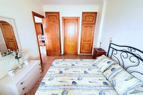 Apartment for sale La Mata, Alicante, Spain 3 bedrooms, 100 sq.m. No. 125274 - photo 10