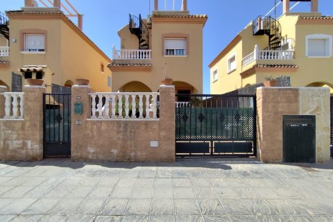 Villa for sale Torrevieja, Alicante, Spain 3 bedrooms, 95 sq.m. No. 129122 - photo 1