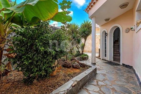 Villa till salu Callao Salvaje, Tenerife, Spanien 3 sovrum, 250 kvm. Nr. 130737 - foto 5